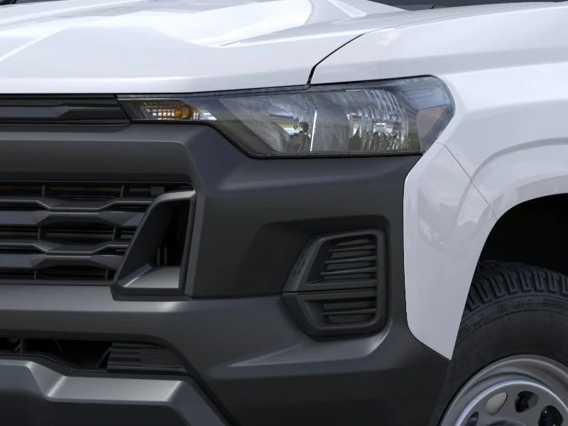New 2026 Summit White Chevrolet WT image 15