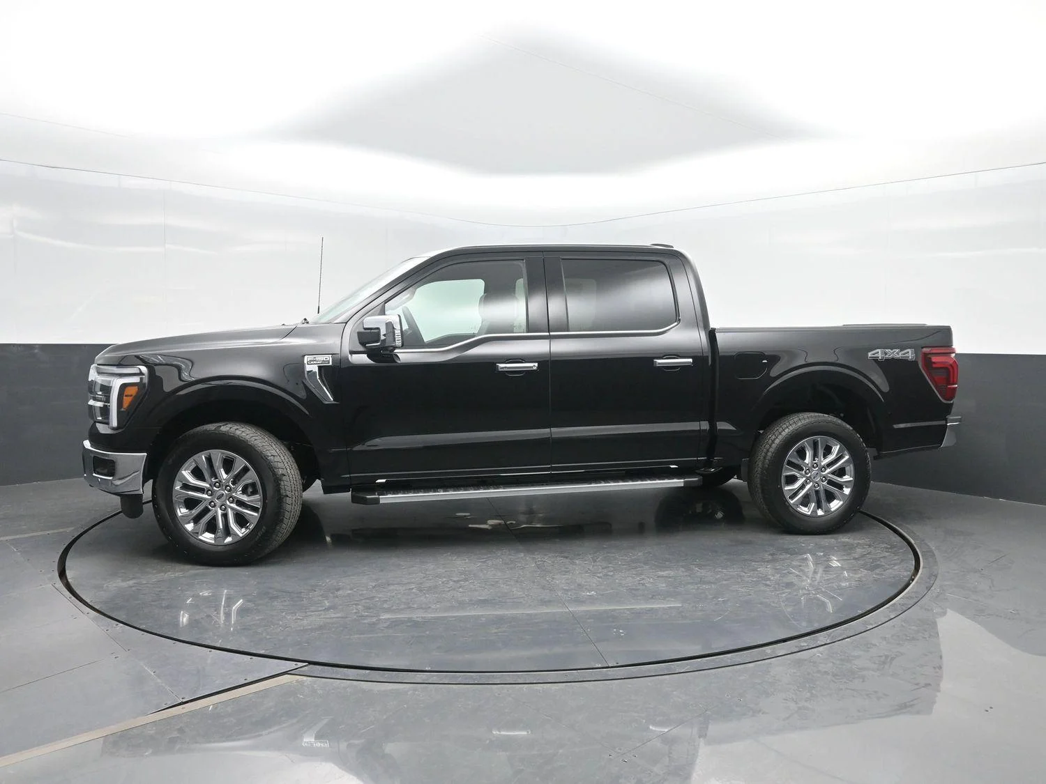 2026 Ford F-150 Lariat 4x4 SuperCrew 5-1/2 Box's photo