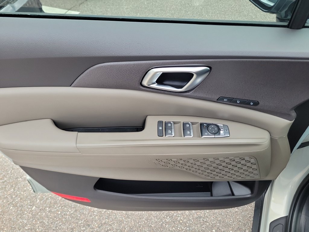 New 2026 Ivory Silver Kia SX image 21