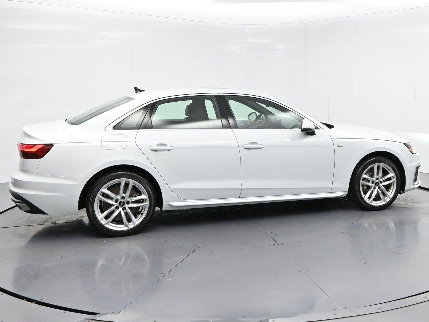 Used 2021 Glacier White Metallic Audi S line Premium image 8