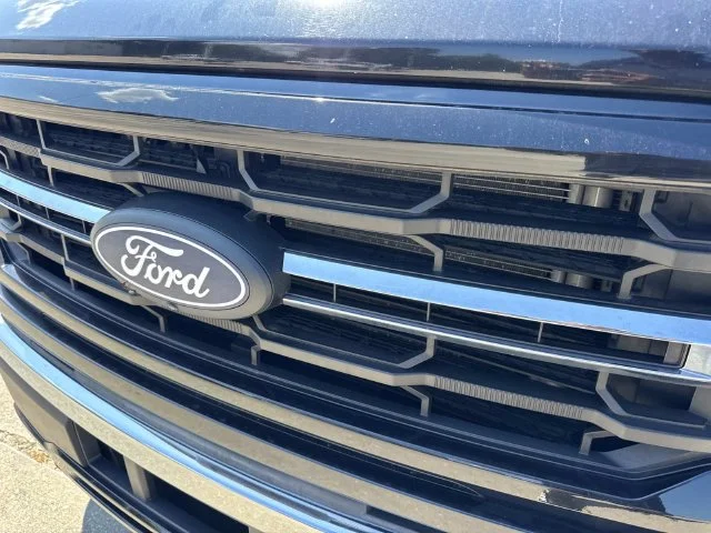 Used 2024 Black Ford XLT image 6