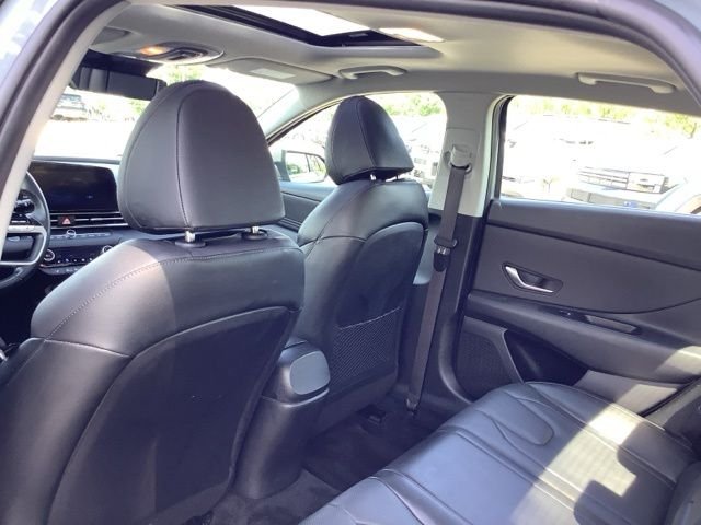 Used 2023 Electric Hyundai Limited image 20