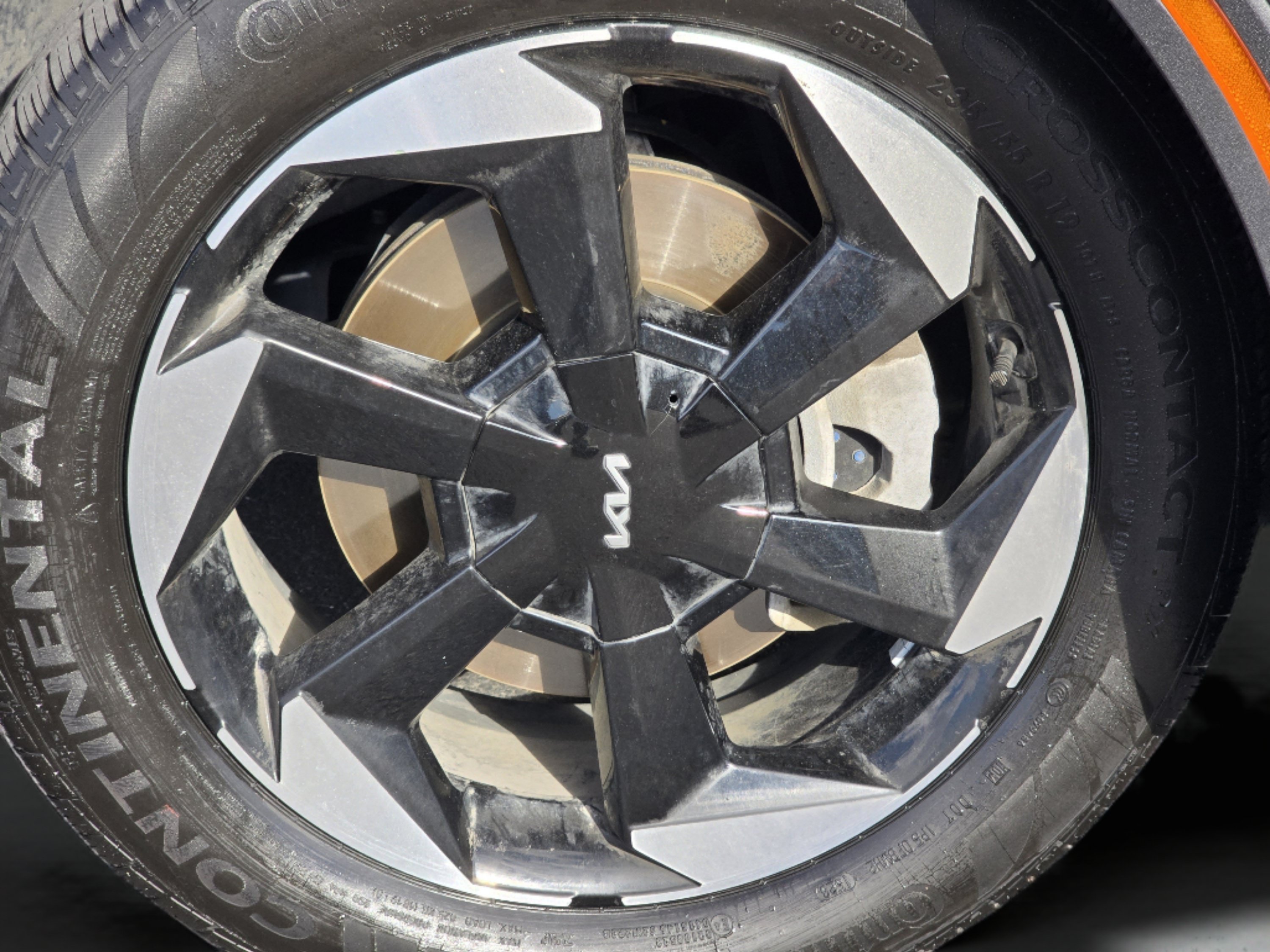 Used 2025 Interstellar Gray Kia EX image 29