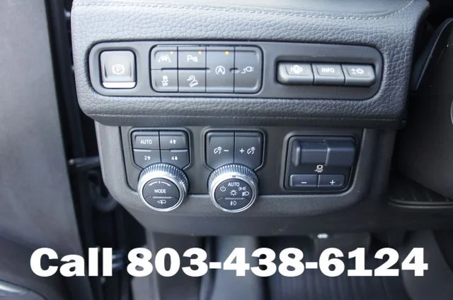 Used 2021  GMC Denali image 5