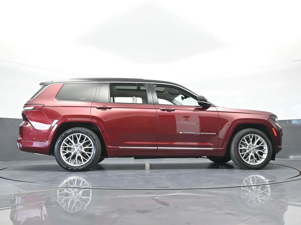 Used 2023 Velvet Red Pearlcoat Jeep Summit image 70