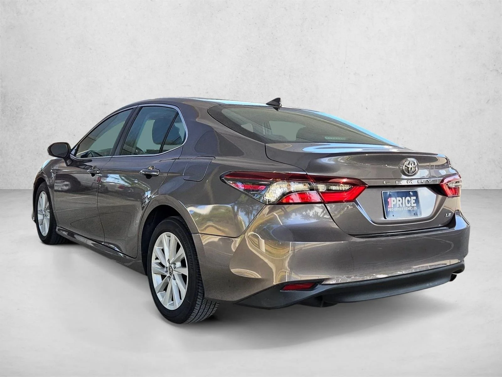 Used 2023 Predawn Gray Mica Toyota LE image 4