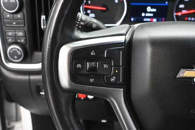 Used 2021 White Chevrolet LT image 21