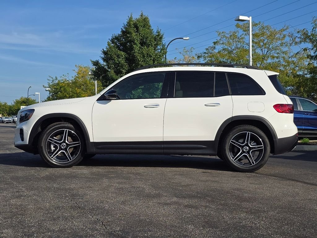 New 2026 Polar White Mercedes-Benz GLB 250 image 14