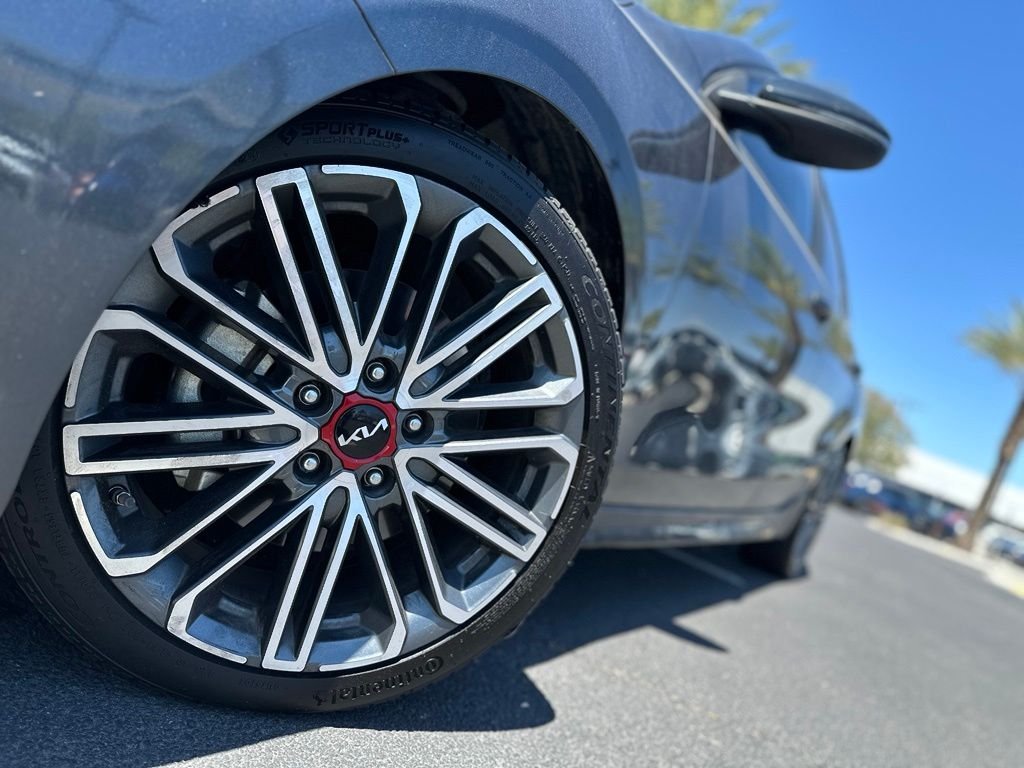 Used 2022 Gray Kia GT image 4