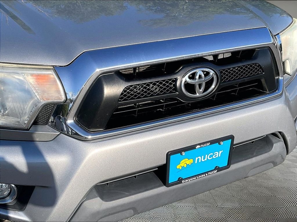 Used 2015 Silver Toyota Base image 30