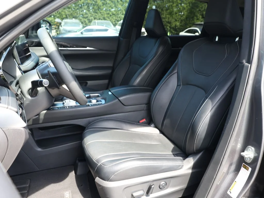 Certified Used 2023 Gray INFINITI PURE image 15