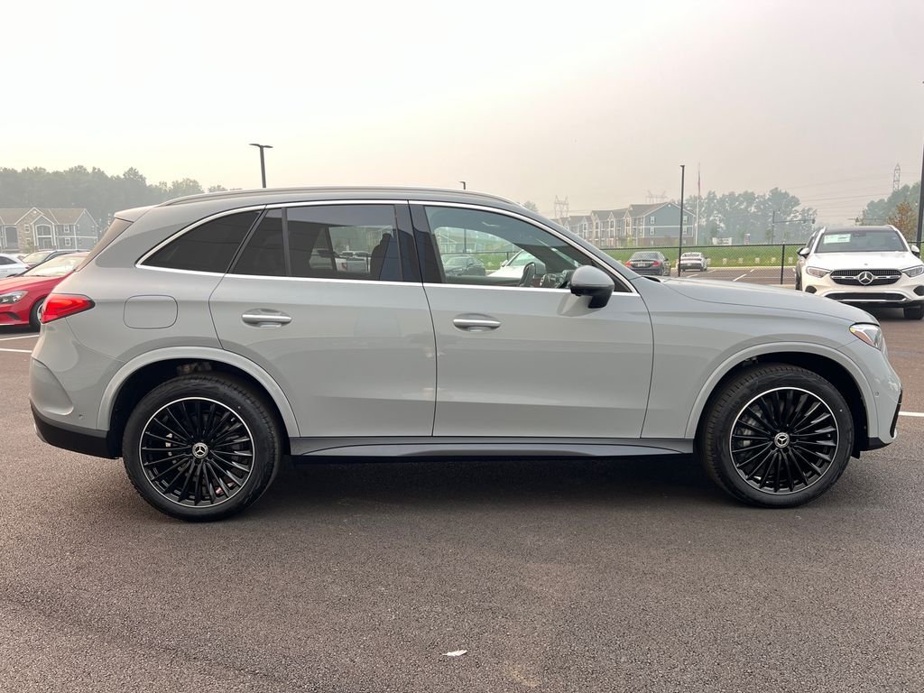 New 2026 MANUFAKTUR Alpine Grey Mercedes-Benz GLC 300 image 9