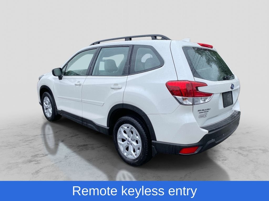 Used 2023 White Subaru Base image 3