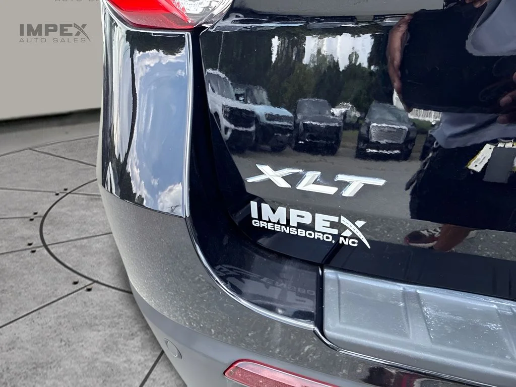 Used 2023 Black Ford XLT image 26