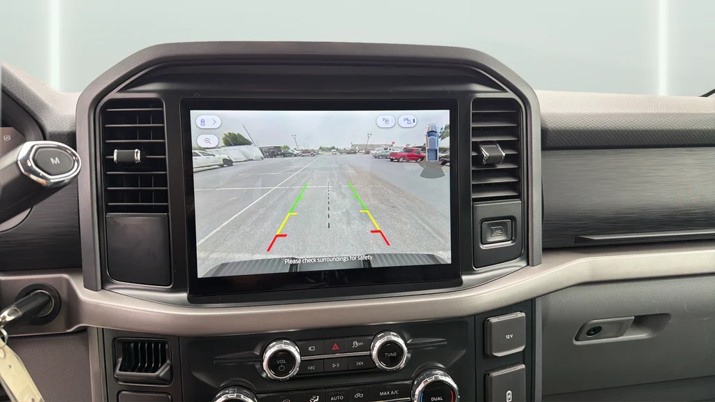 Used 2025 Silver Ford XLT image 24