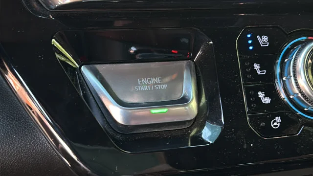 Used 2024 Silver GMC Denali Ultimate image 29