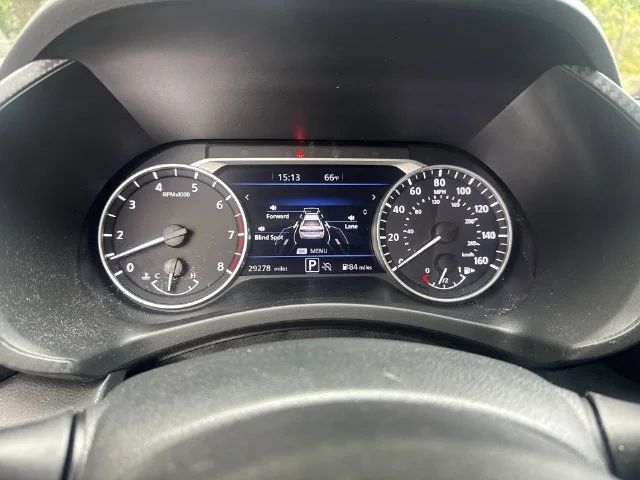 Used 2025 Gray Nissan SV image 18