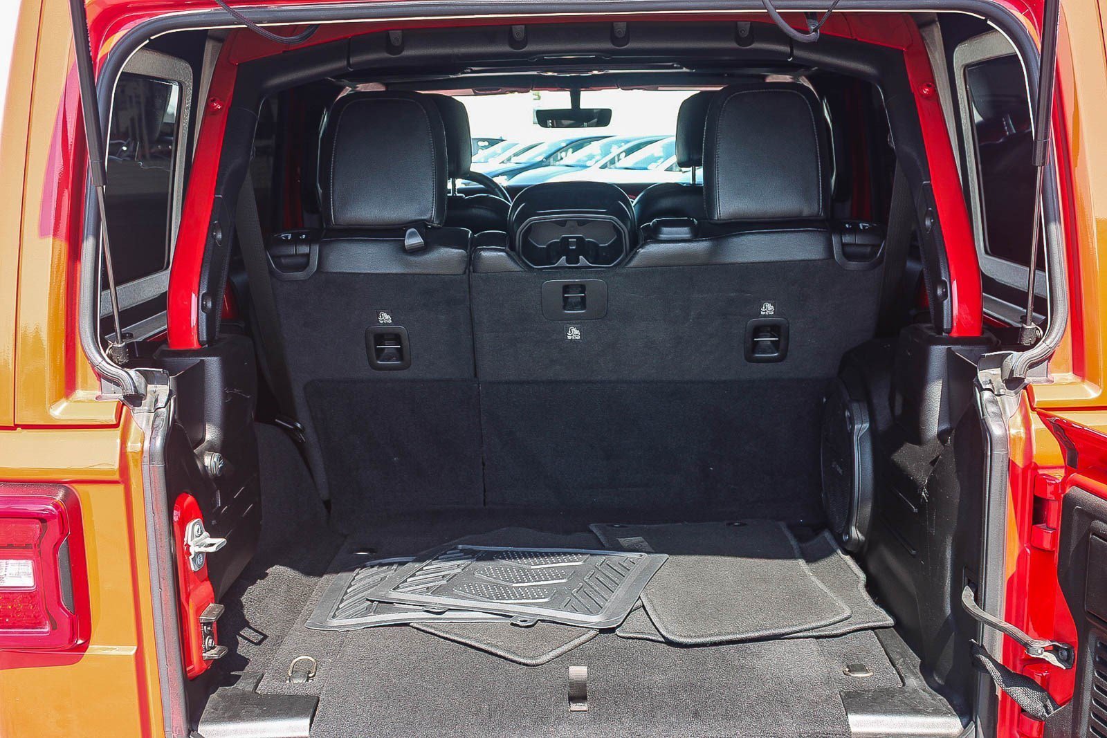 Used 2021 Firecracker Red Clearcoat Jeep Unlimited Rubicon image 25