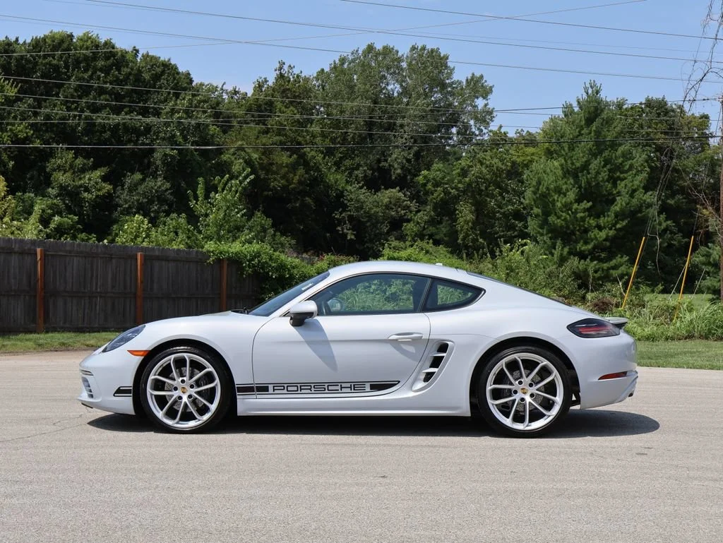 Used 2024 Porsche 718 Base with VIN WP0AA2A87RK256039 for sale in Kansas City