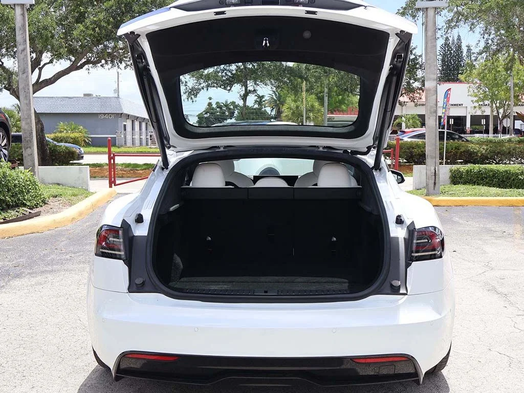 Used 2023 White Tesla Standard Range image 19