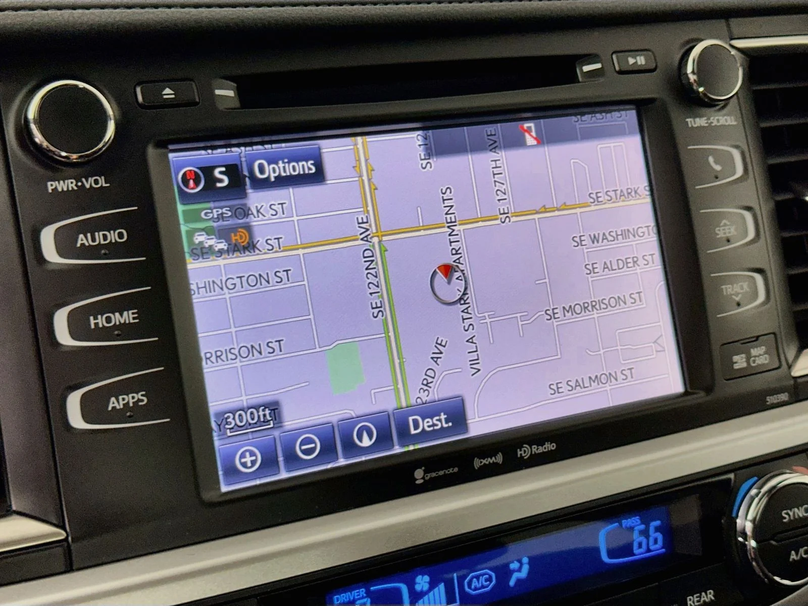 Used 2019 White Toyota XLE image 13