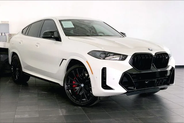 Used 2026 Mineral White Metallic BMW M60i image 2