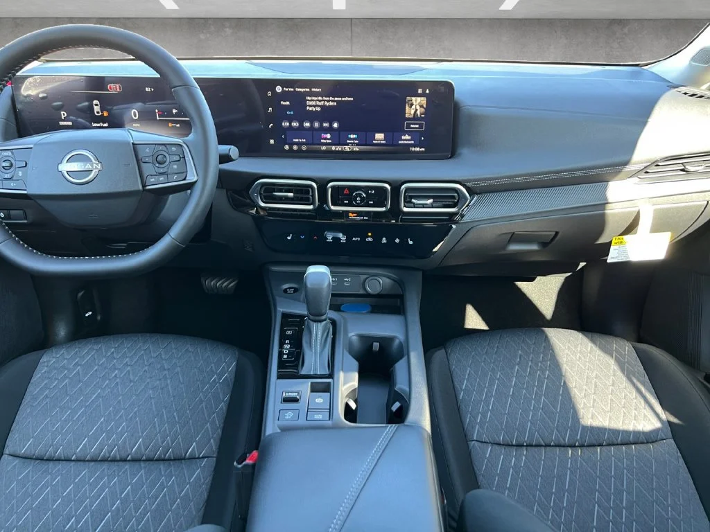 New 2027 White Nissan SV image 4