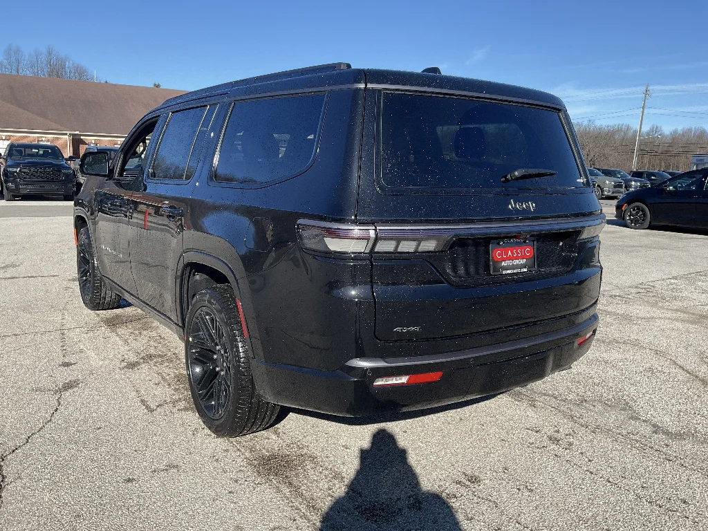 New 2026 High Gloss Black Jeep Limited Reserve 4x4 image 5