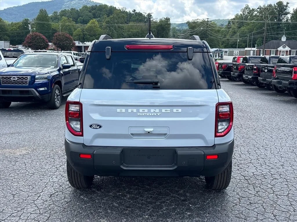 New 2026 Space White Metallic Ford Outer Banks® image 6