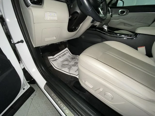 Used 2023 White Kia SX image 12