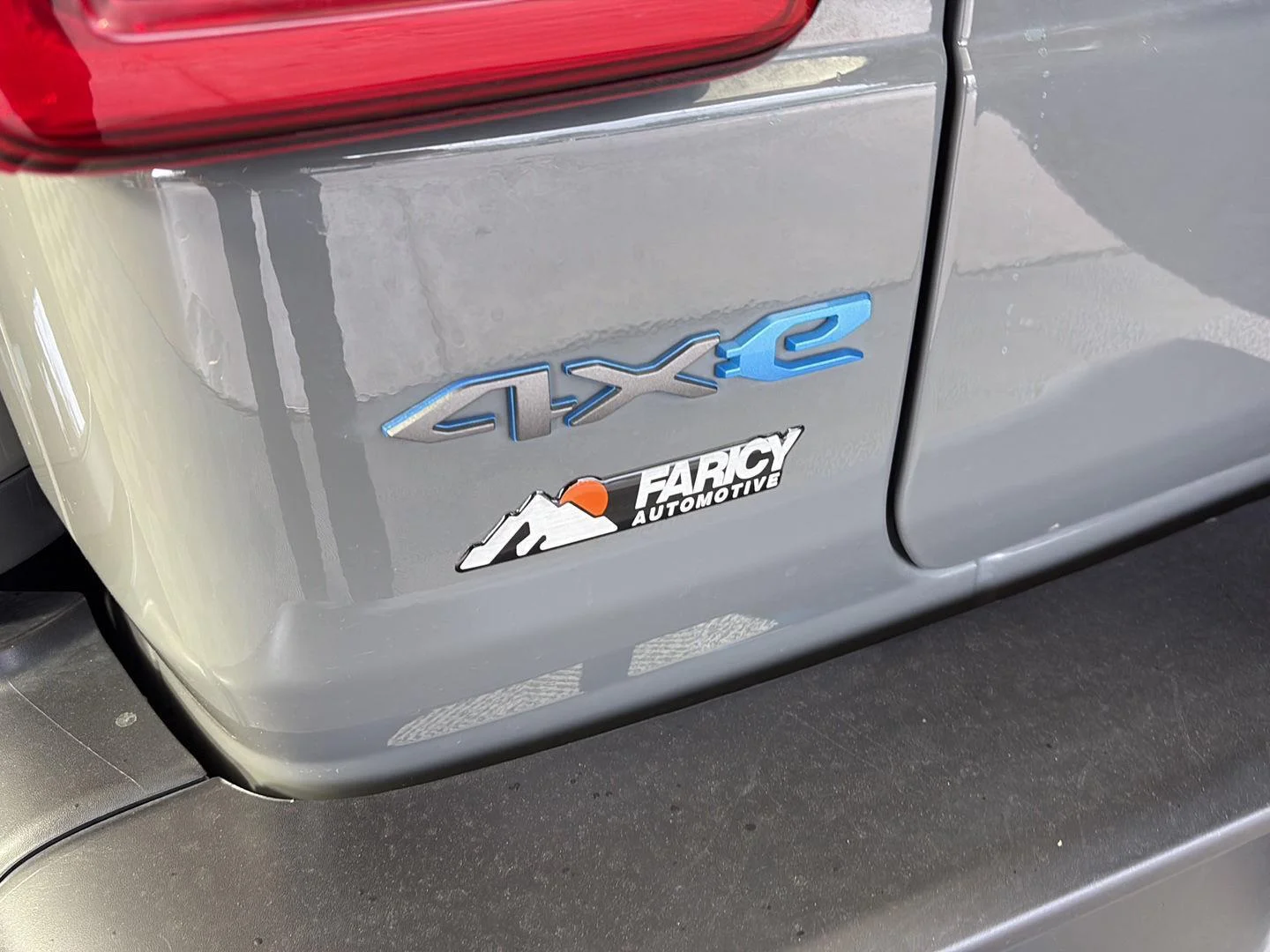 Used 2023 Sting-Gray Clearcoat Jeep Rubicon image 8