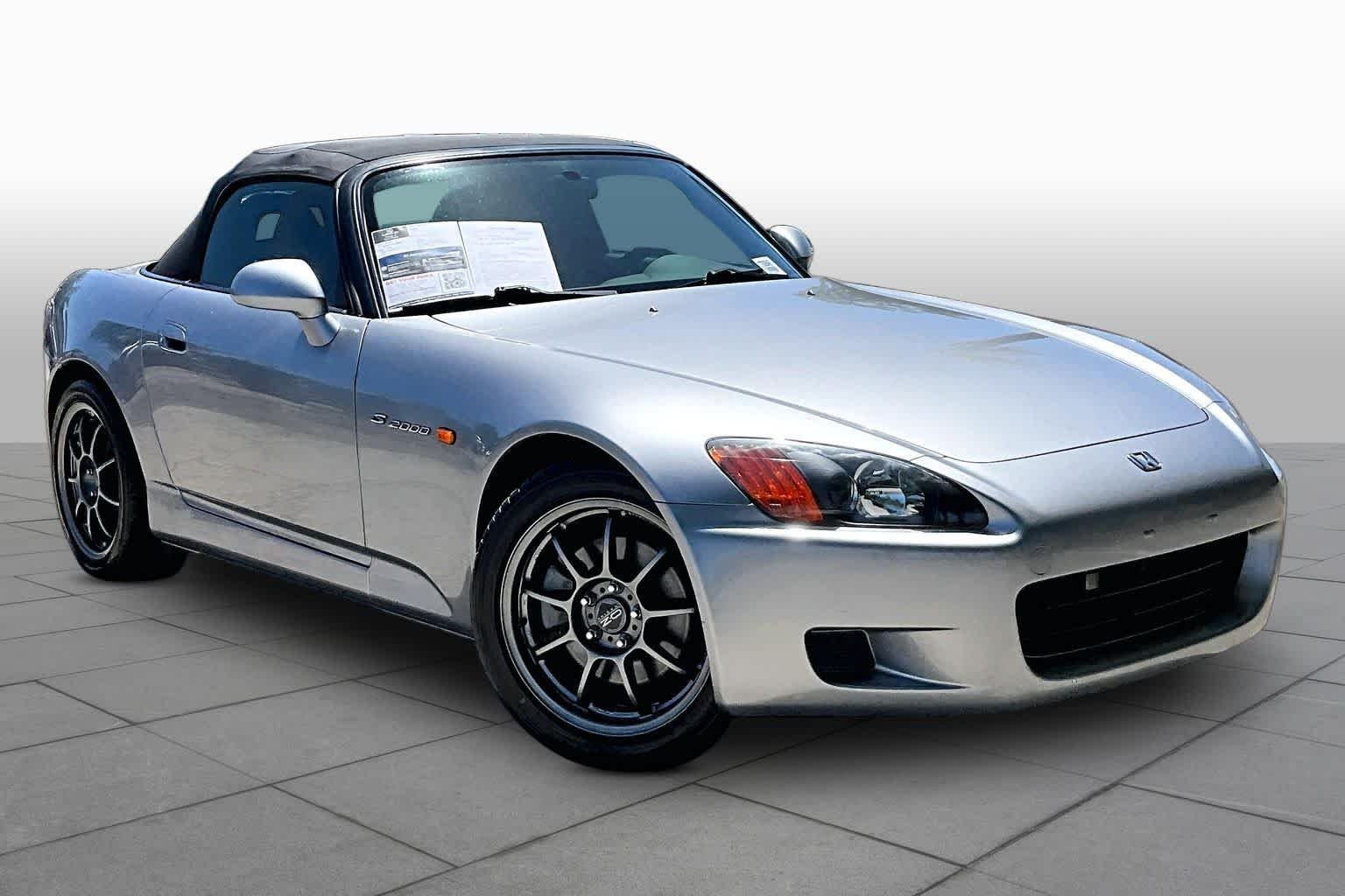 Used 2001 Silverstone Metallic Honda  image 2