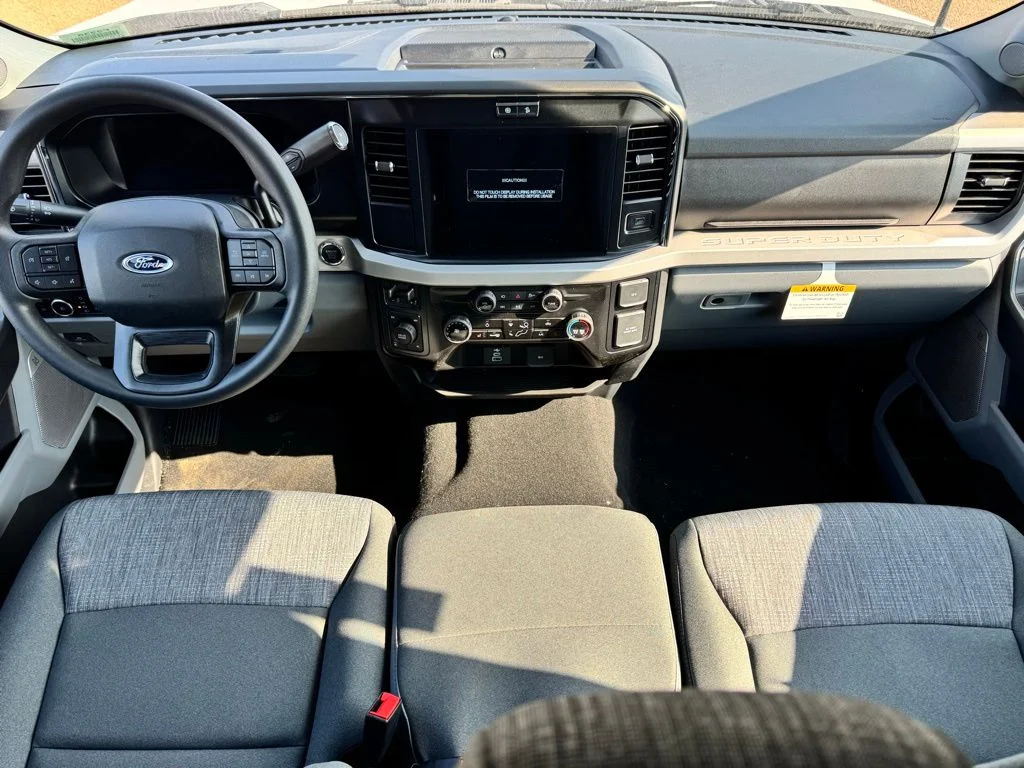 New 2026 Oxford White Ford F-250® XLT image 15