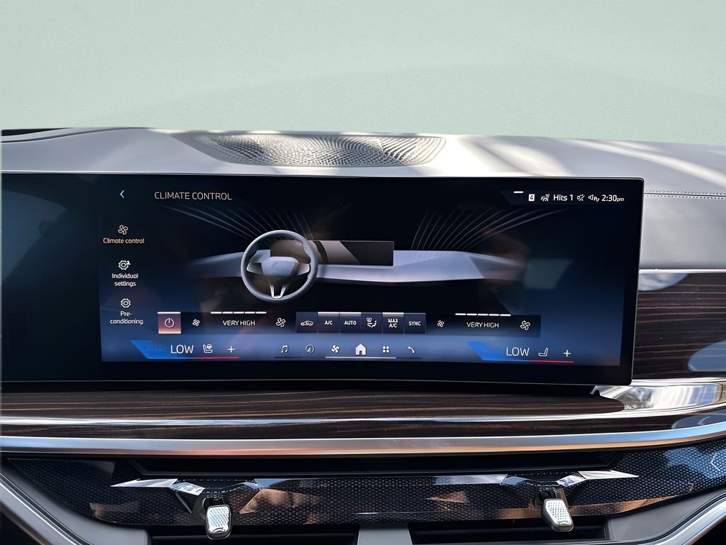 New 2026 Skyscraper Grey Metallic BMW sDrive40i image 23