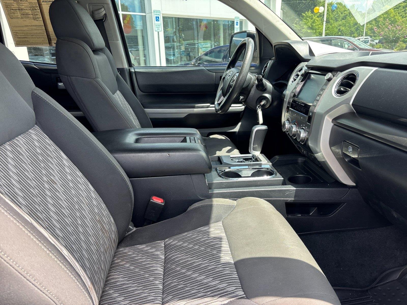 Used 2021 Magnetic Gray Metallic TOYOTA SR5 image 37