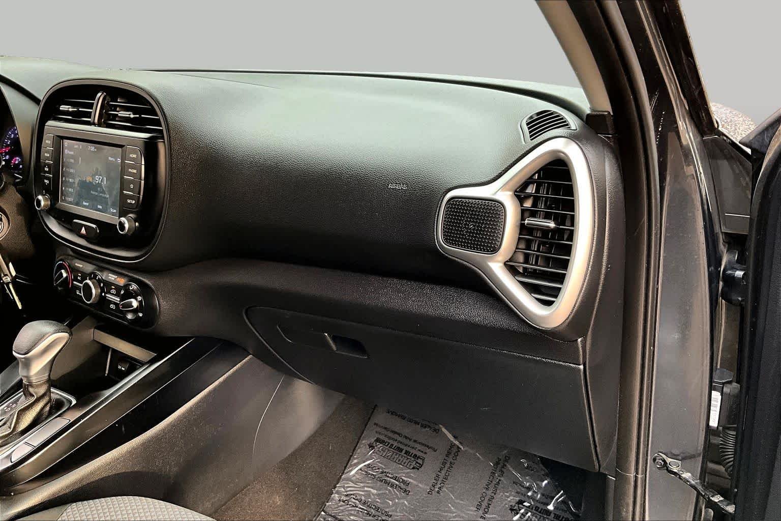 Used 2020 GREY Kia LX image 18