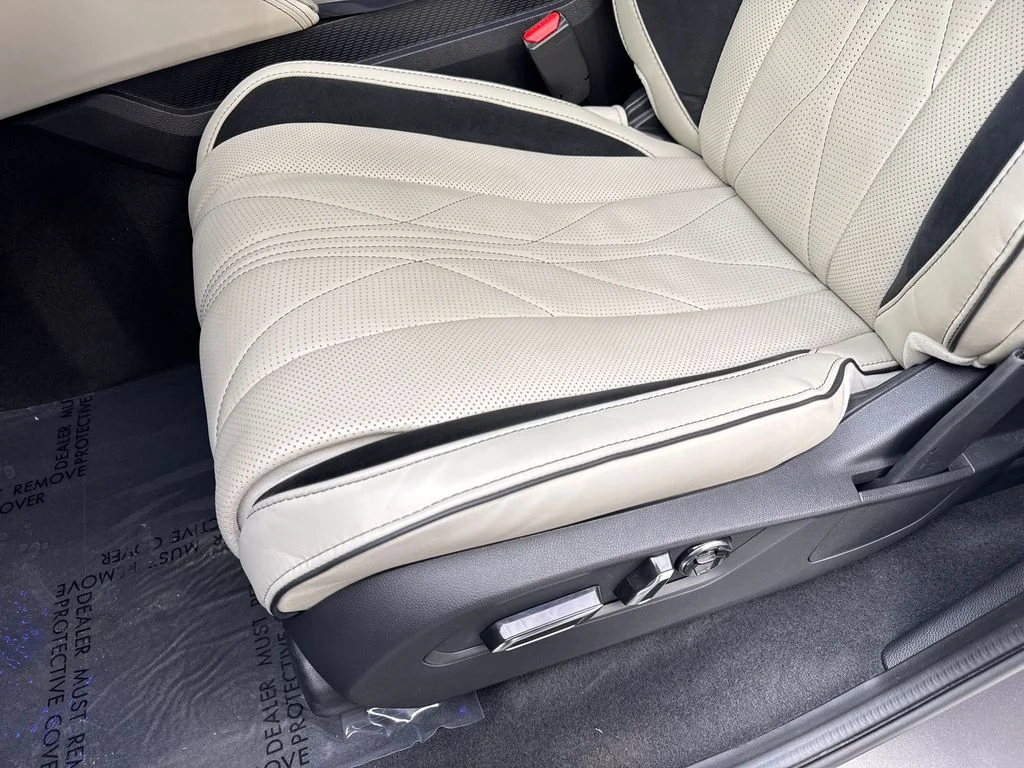 Used 2025  Acura Type S w/Advance Package image 30
