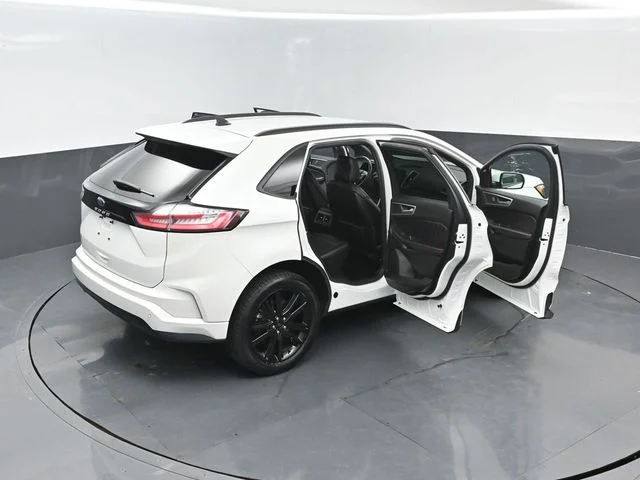 2024 Ford Edge ST-Line - Photo 25