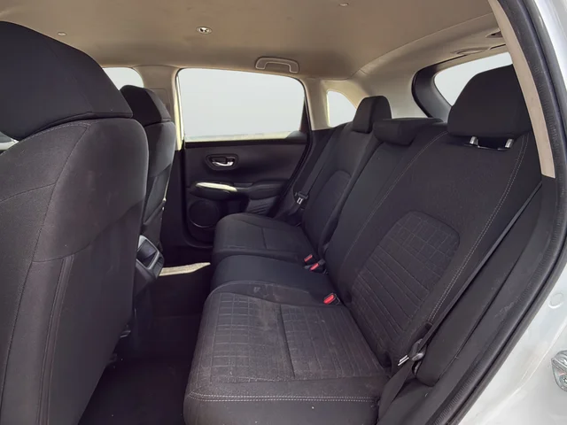 Used 2025 White Honda LX image 40