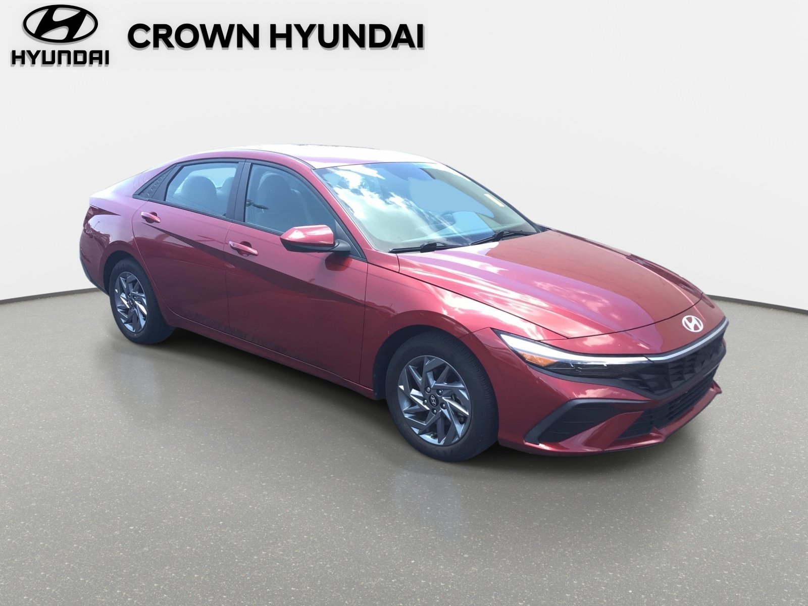 Used 2024 Ultimate Red Hyundai SEL image 3