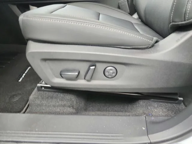 New 2026 White Nissan Platinum image 20