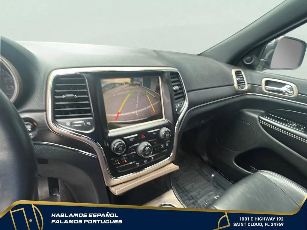 Used 2015  Jeep Limited image 18
