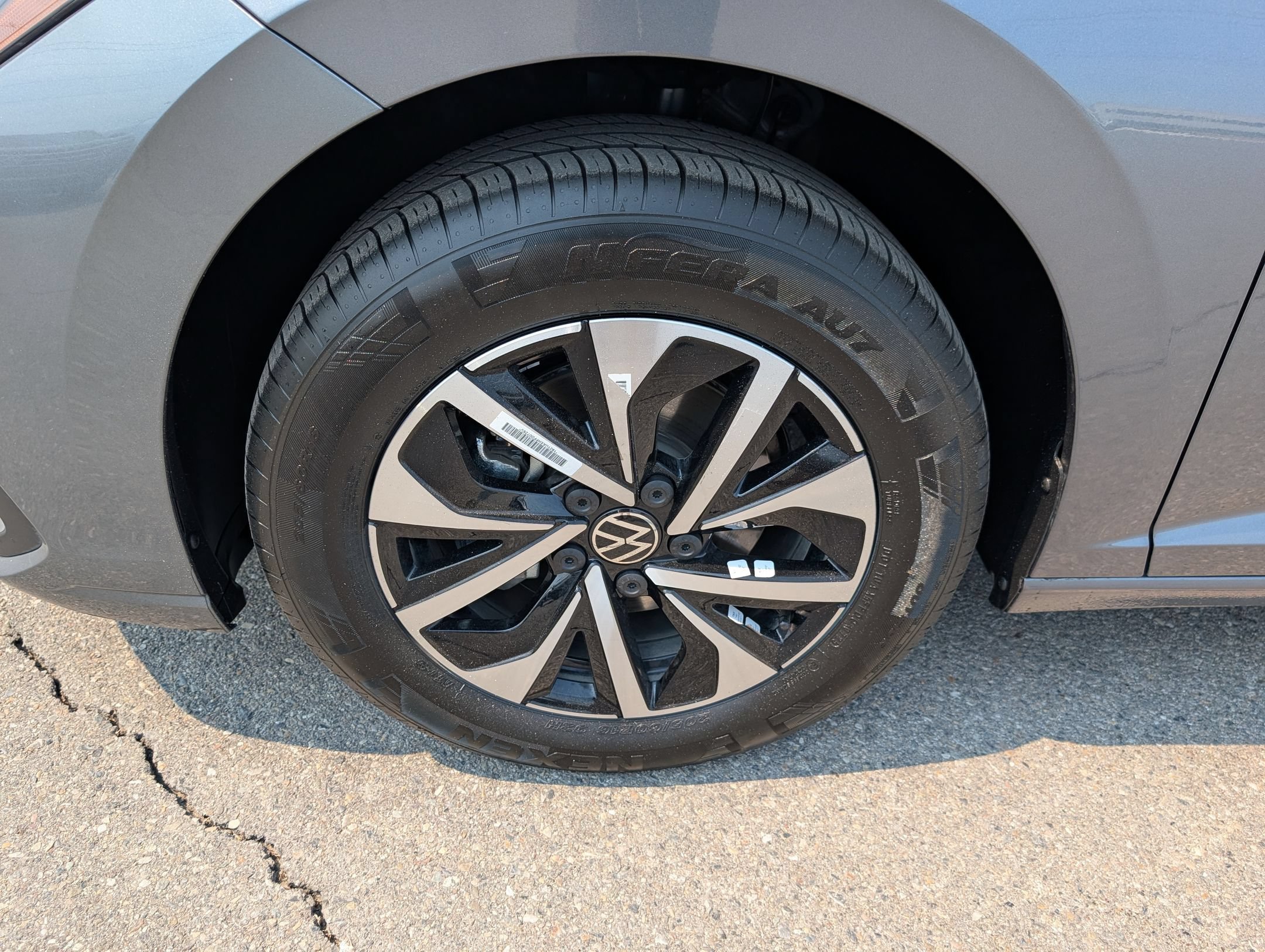 Used 2026 Platinum Gray Metallic Volkswagen S image 11