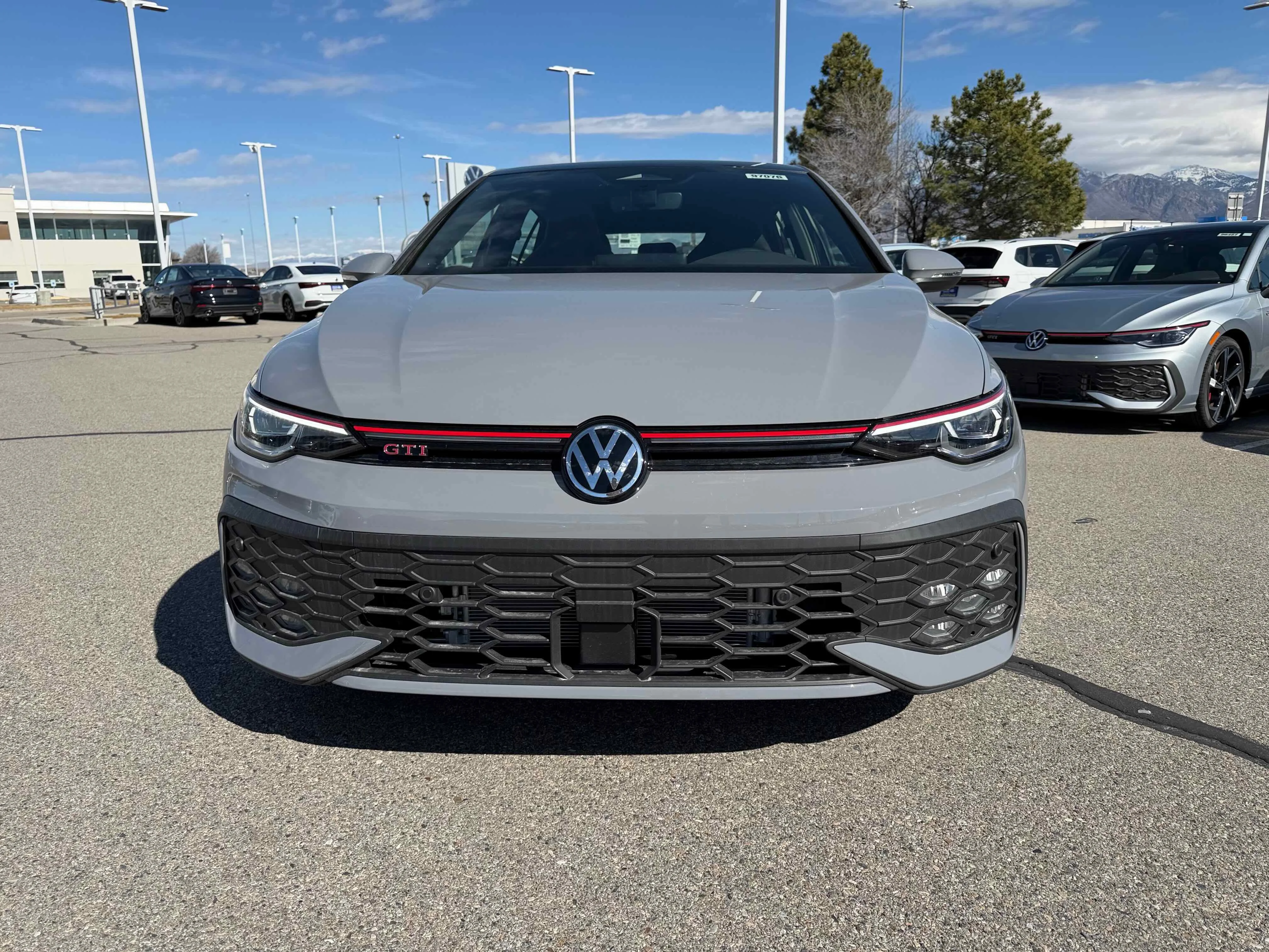 New 2026 Moonstone Volkswagen SE image 10