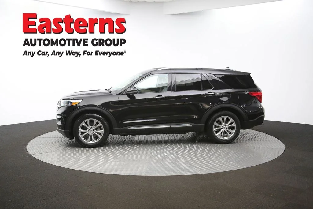 Used 2023 Black Ford Limited image 58