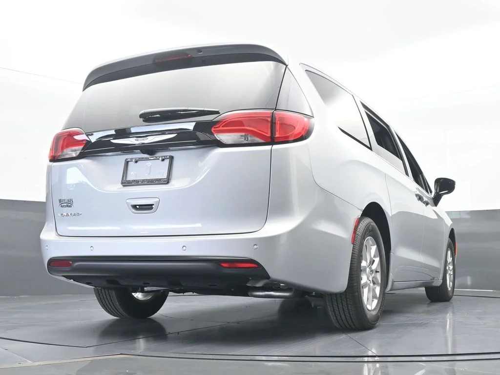 2026 Chrysler Voyager LX - Photo 56