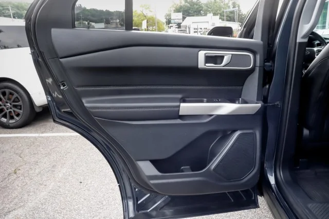 2023 Ford Explorer XLT - Photo 21