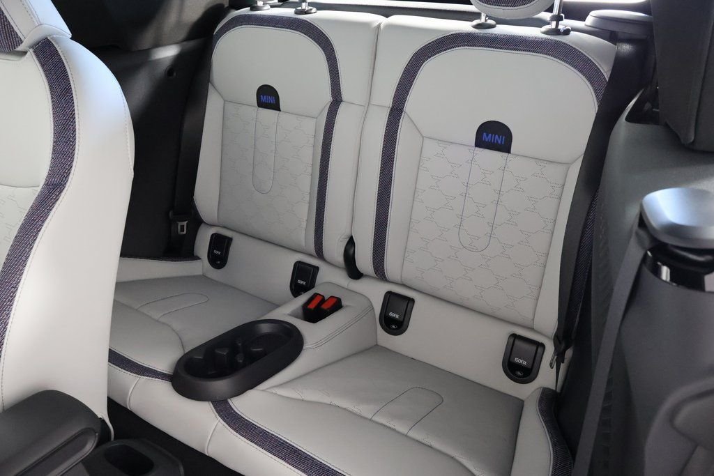 2026 MINI Convertible Base - Photo 6