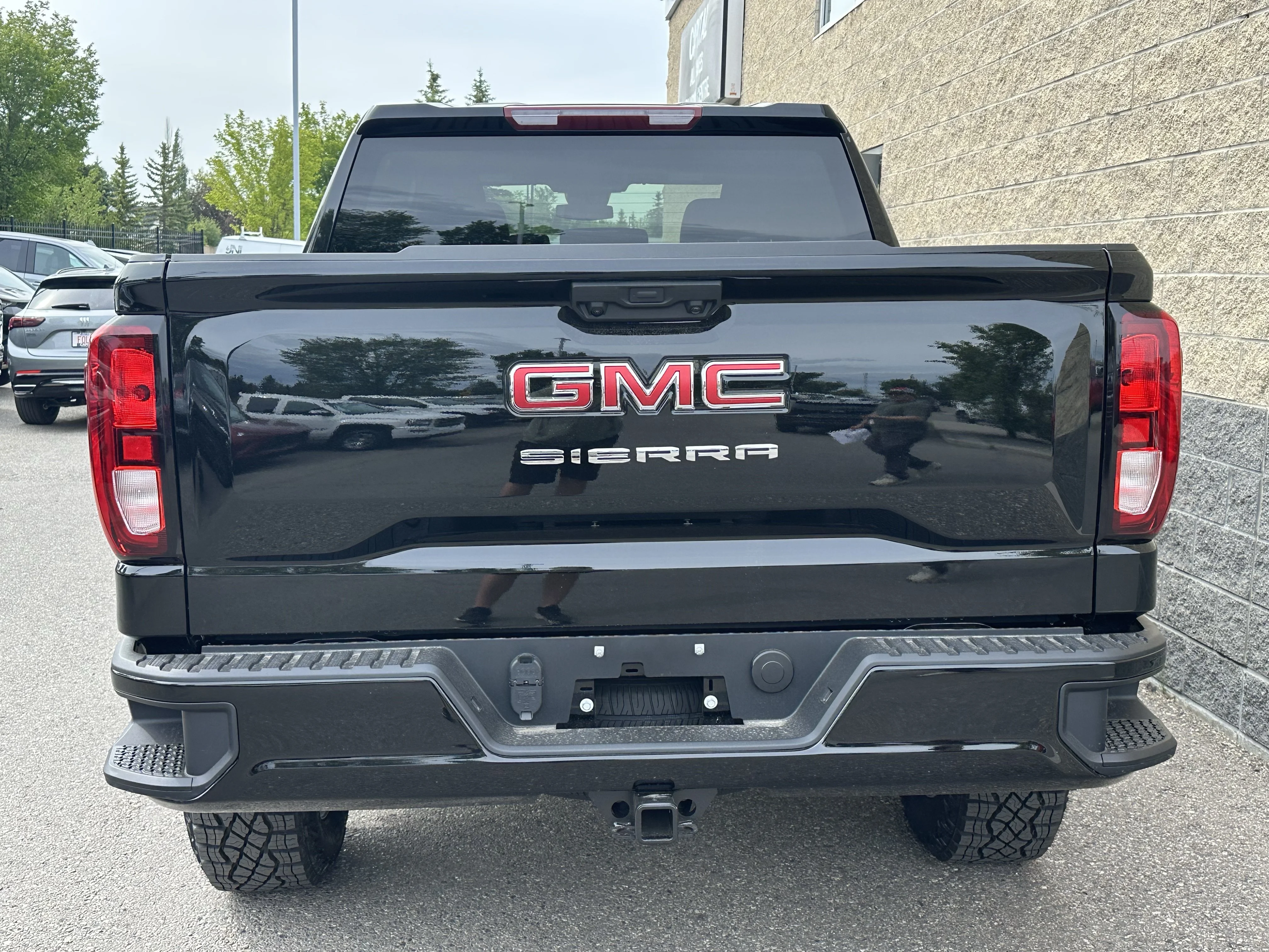 New 2026 Onyx Black GMC Pro image 4