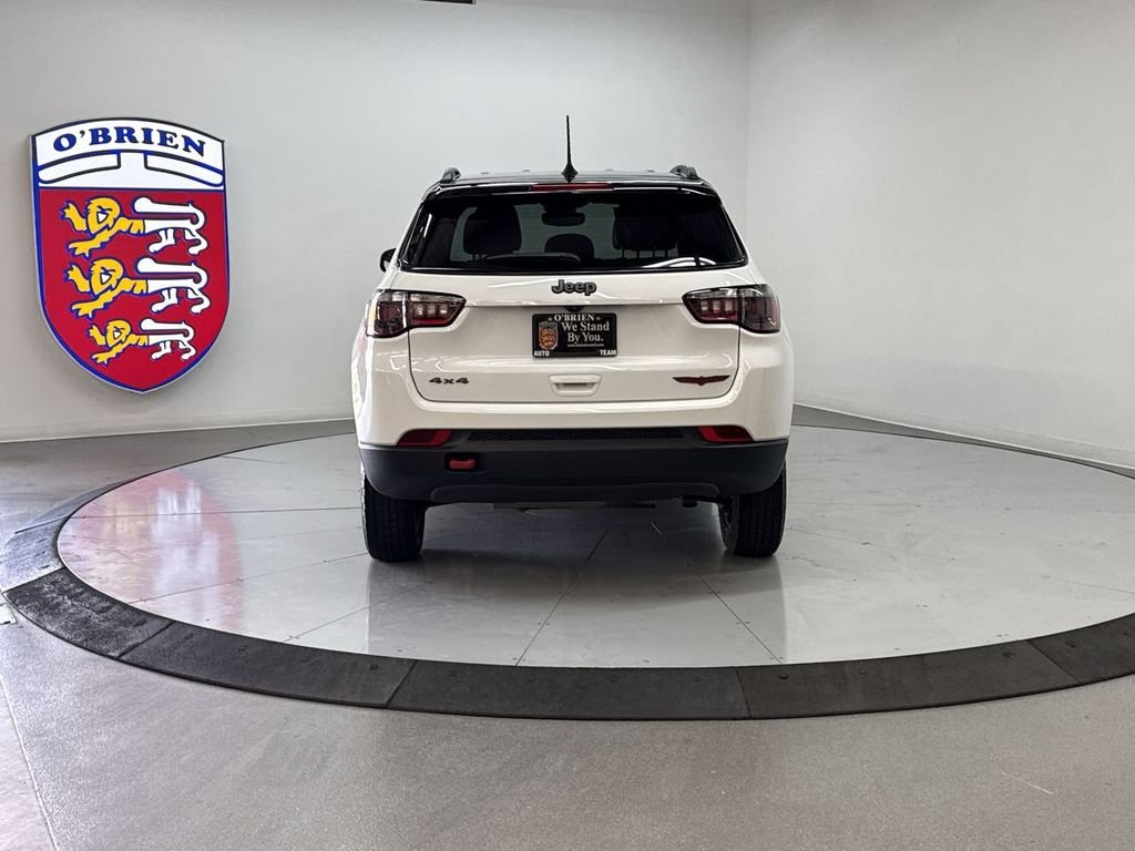 Used 2022 Bright White Clearcoat Jeep Trailhawk image 31